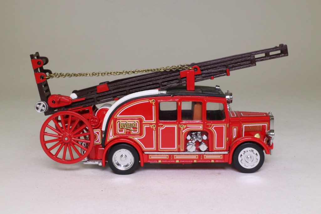 Matchbox Collectibles YFE08; 1936 Leyland Cub Fire Engine FK-7